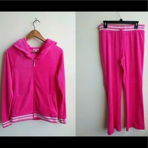 LIKE NEW HOT PINK JUICY COUTURE SWEATSUIT